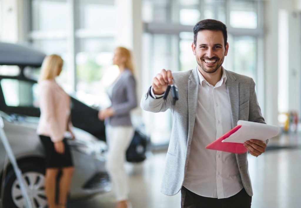 Sprzedaż samochodu – jakie dokumenty przekazać kupującemu