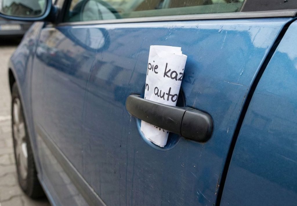 Kupię każde auto - o co chodzi z tymi reklamami?